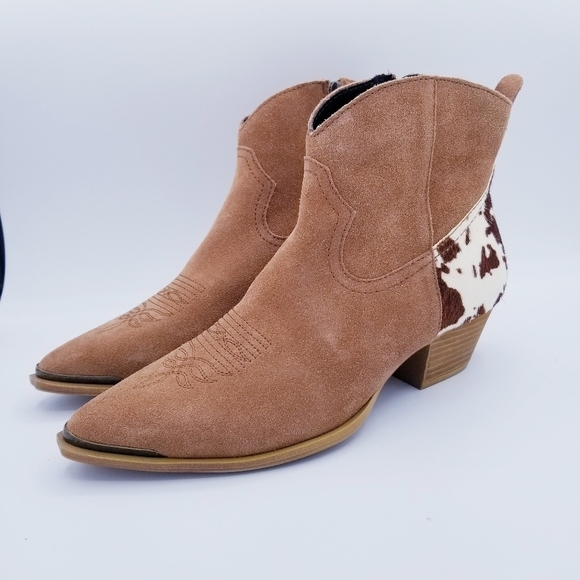 Dingo Suede Ankle Boots w/Calf Hair - Buck the Rules - size 9 - Picture 1 of 14